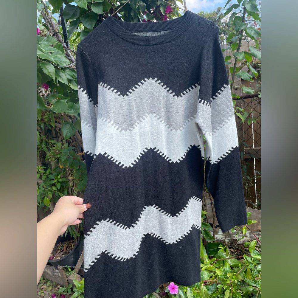 Black & Gray Zigzag Knit Dress